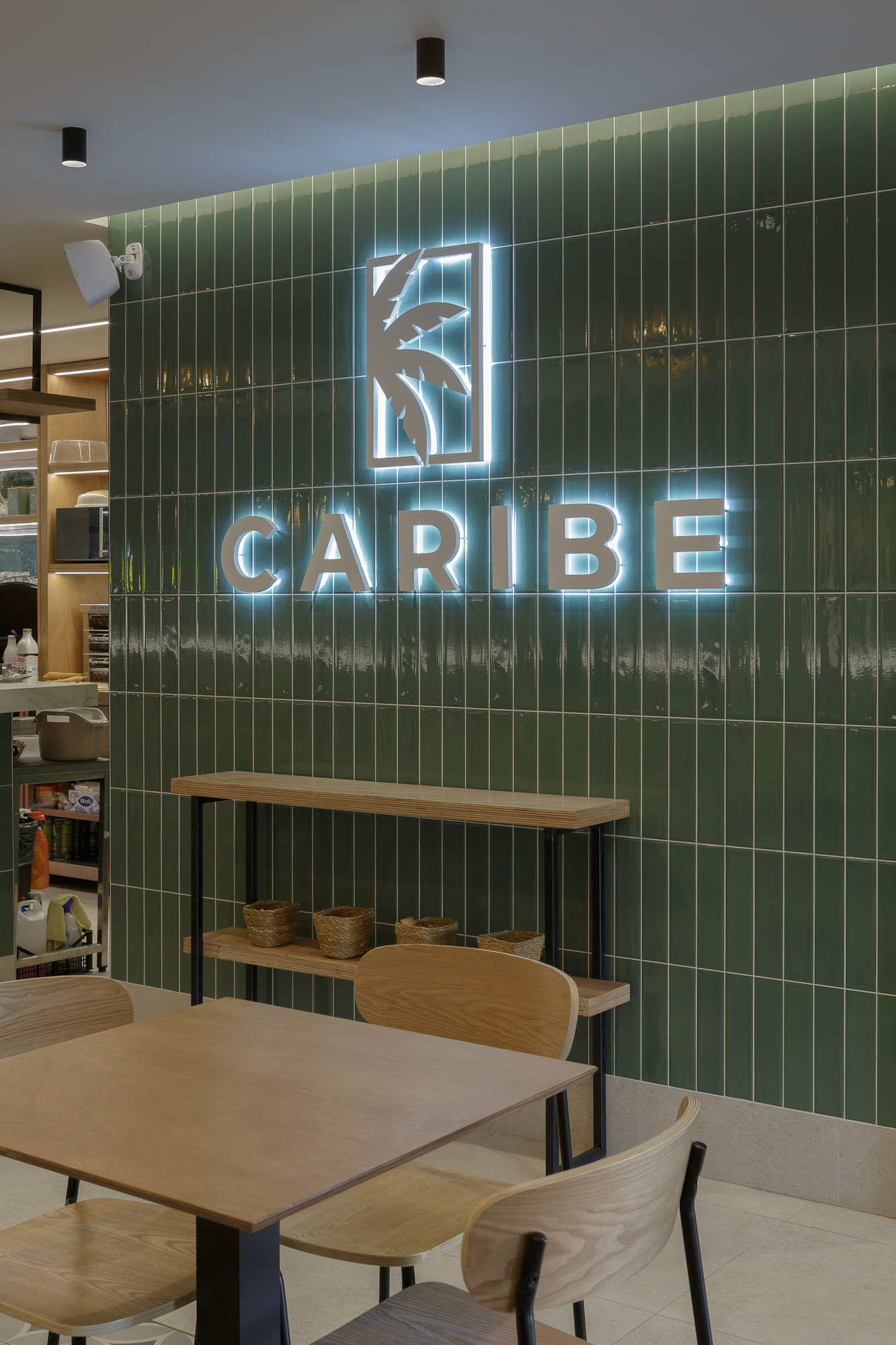 Rótulo caribe interior